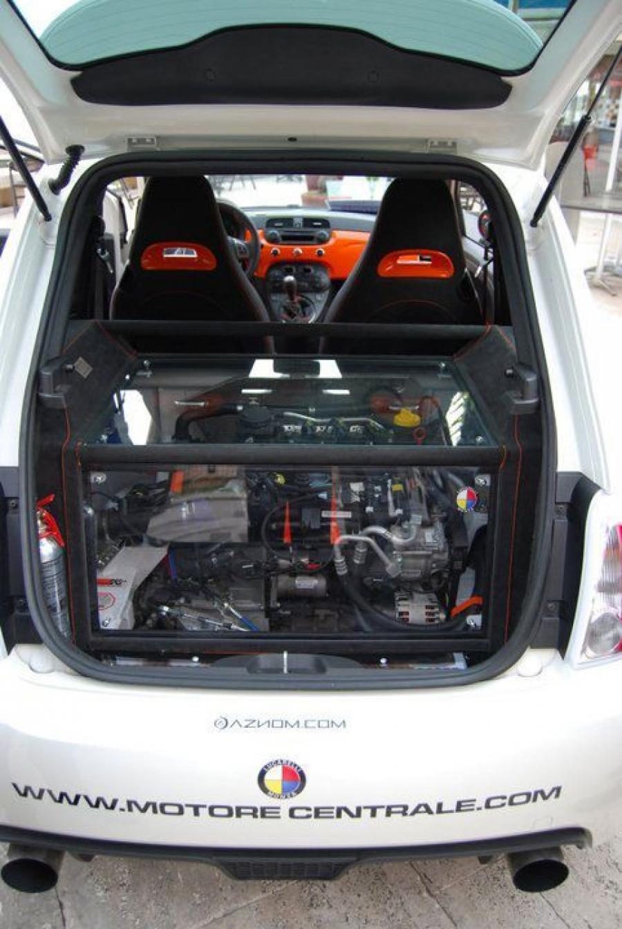  Fiat 500 by Aznom 2011 года  (фото 2 из 6)